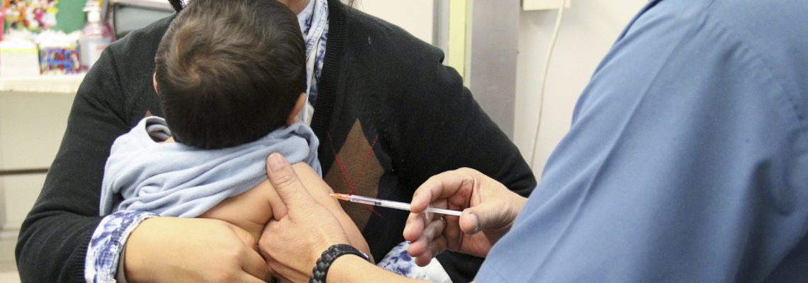 zzzznacg2 NOTICIAS ARGENTINAS BAIRES, ABRIL 3: ARCHIVO-La situación del sarampión se podría agravar con un brote de bronquiolitis que se espera para este invierno, según advirtieron hoy desde el Hospital Garrahan al llamar a vacunar a tiempo a bebés y niños.
Foto NA zzzz